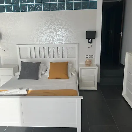 At The Ocean's Edge * 卡亚俄萨尔瓦赫