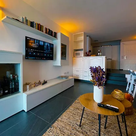 At The Ocean's Edge * Кальяо-Сальвахе